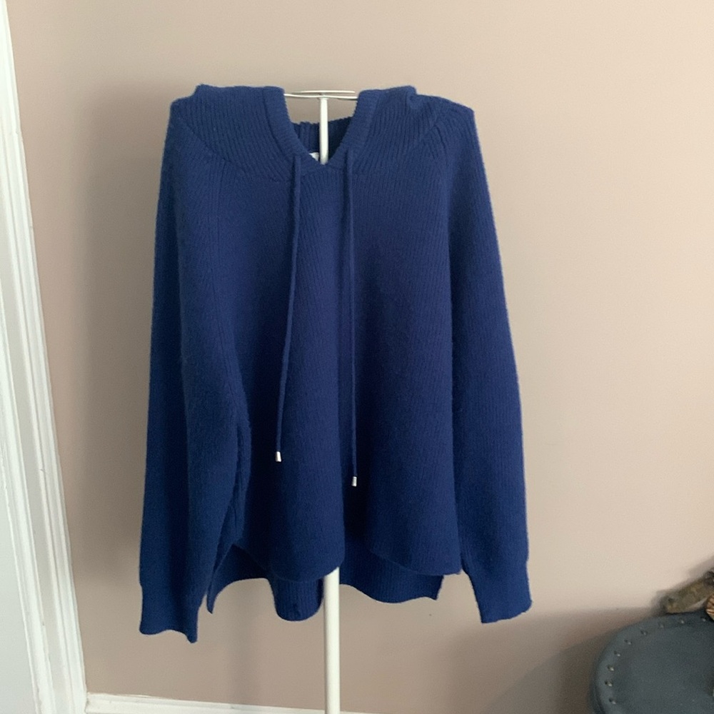 Cyrus‎ hi lo royal blue ribbed hoodie sweater. Worn once. Retail 88